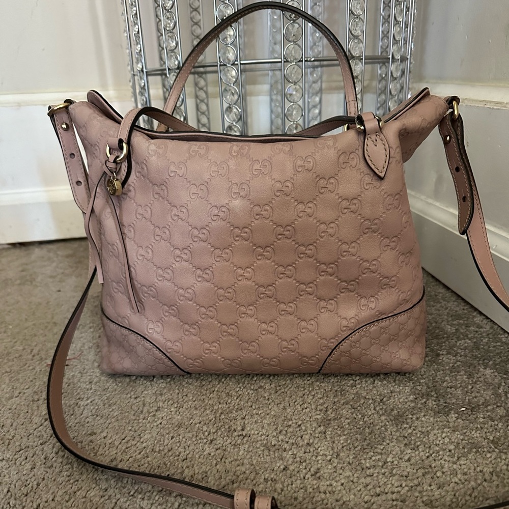 Gucci bag with strap